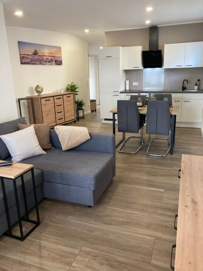 Moderne Ferienwohnung Mit Balkon 赫辛海姆 外观 照片